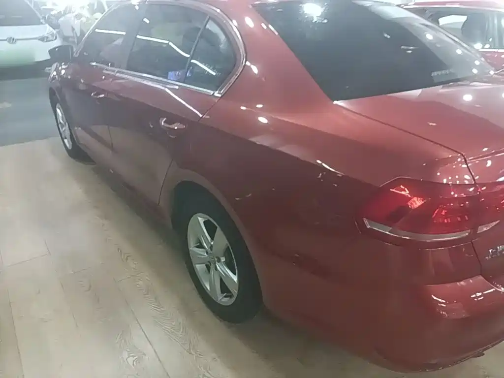 Volkswagen Lavida — миниатюра 5