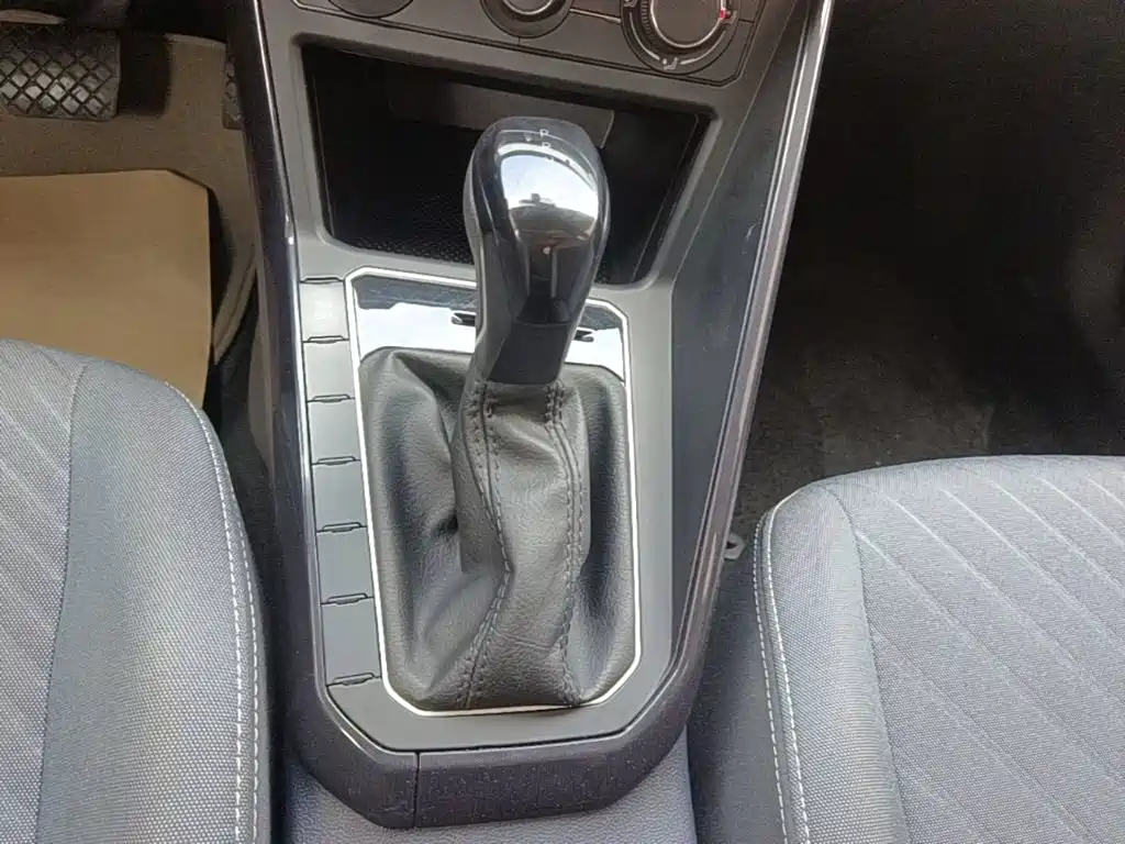 Volkswagen Lavida — миниатюра 14