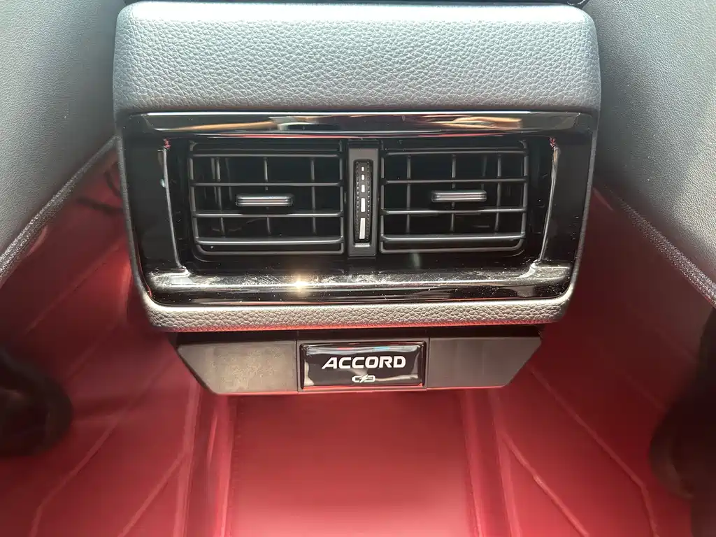 Honda Accord — миниатюра 16