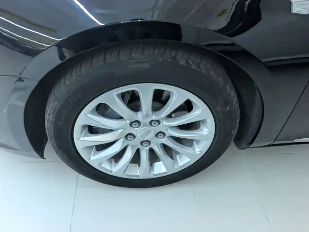 Cadillac XTS — миниатюра 23