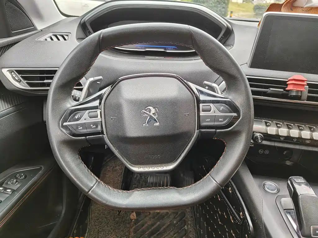 Peugeot 5008 — миниатюра 10