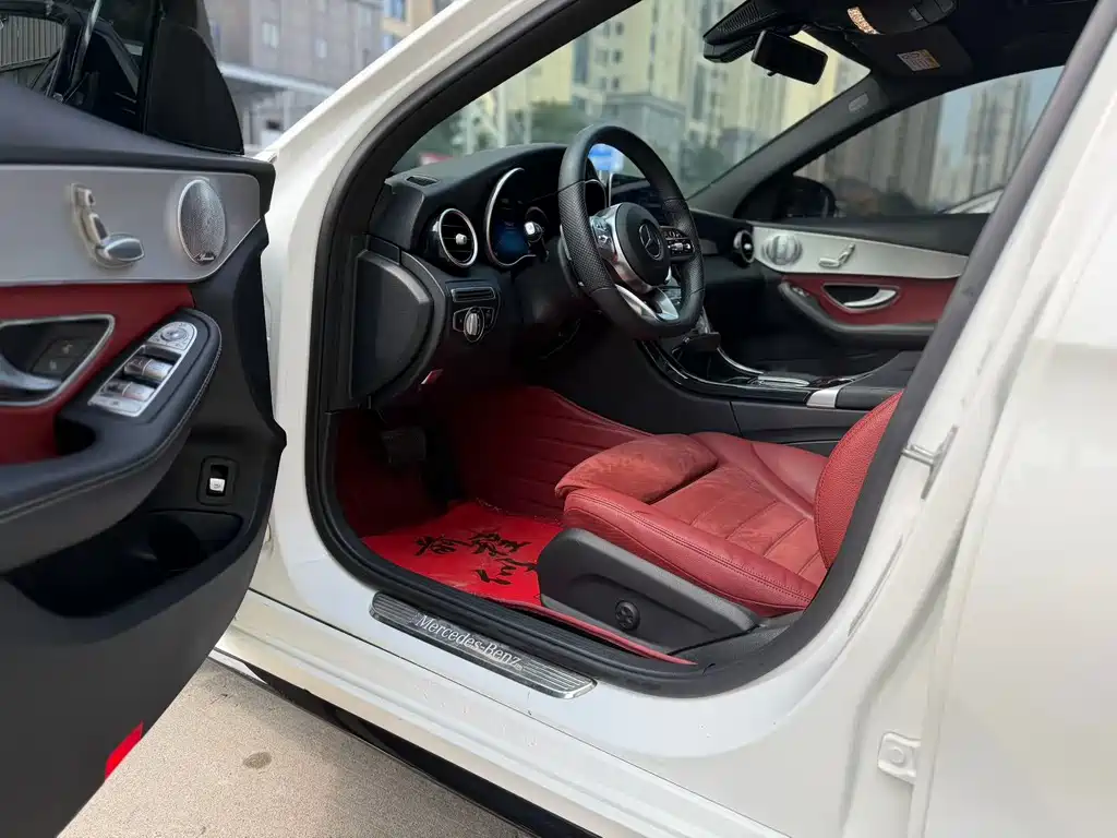 Mercedes-Benz C-Class — миниатюра 6
