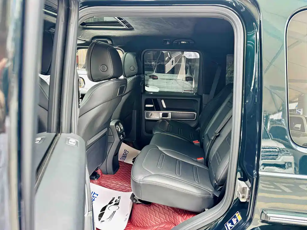 Mercedes-Benz G-Class — миниатюра 12