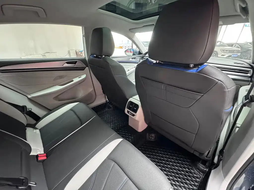 Volkswagen Lamando — миниатюра 14