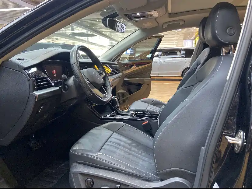 Volkswagen Passat — миниатюра 4