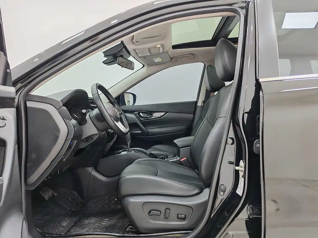 Nissan X-Trail — миниатюра 7