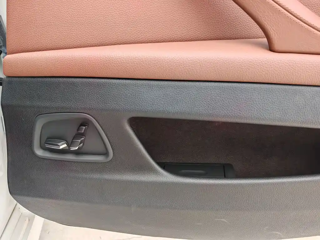 BMW 5 Series — миниатюра 30