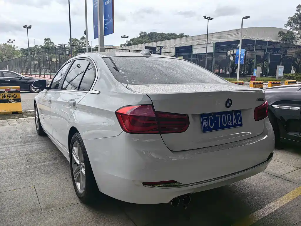 BMW 3 Series — миниатюра 6