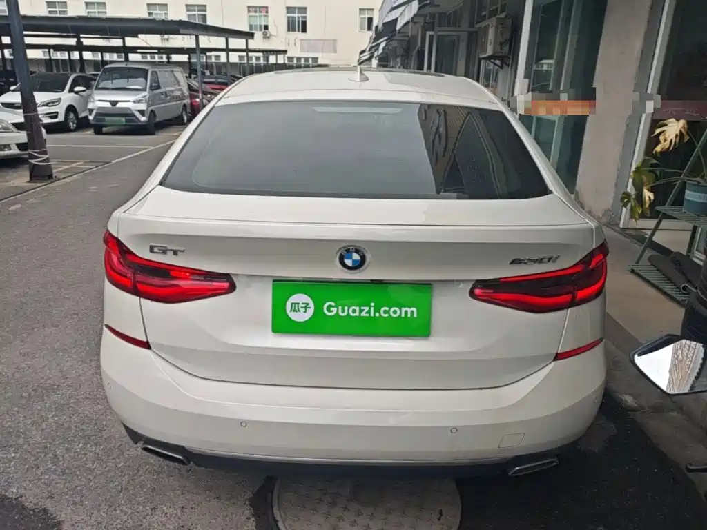 BMW 6 Series GT — миниатюра 6