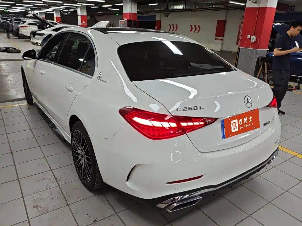 Mercedes-Benz C-Class — миниатюра 8