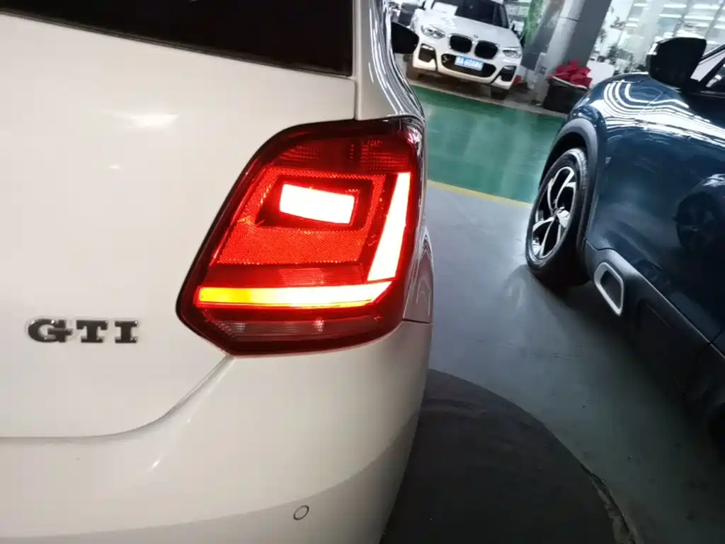 Volkswagen Polo — миниатюра 8