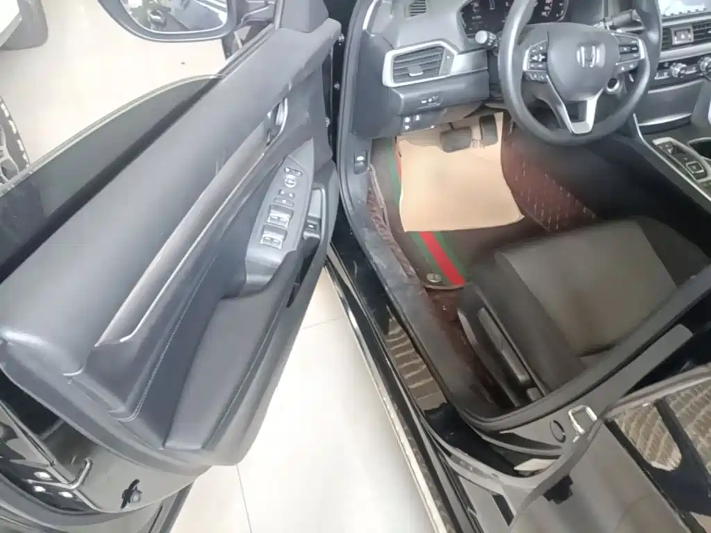 Honda Accord — миниатюра 16