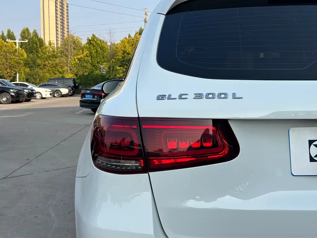 Mercedes-Benz GLC — миниатюра 7