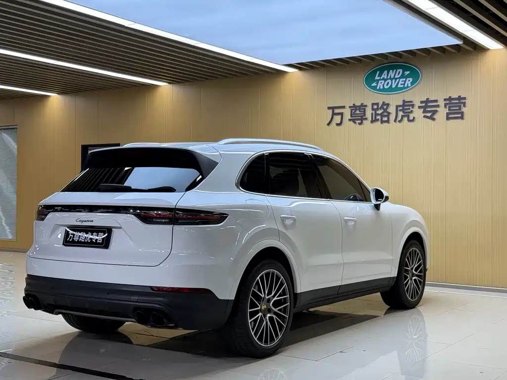 Porsche Cayenne — миниатюра 19