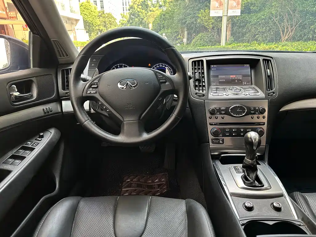 Infiniti G — миниатюра 9