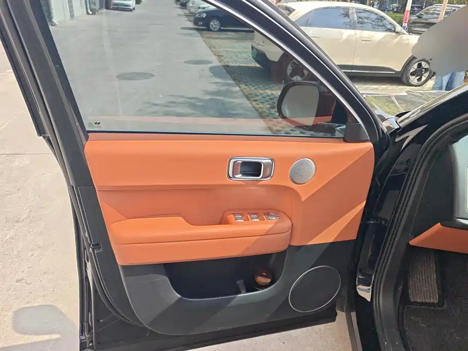 Li Auto Li L6 — миниатюра 7