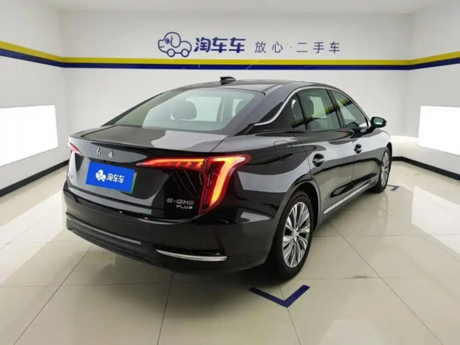 Hongqi Hongqi E-QM5 — миниатюра 3