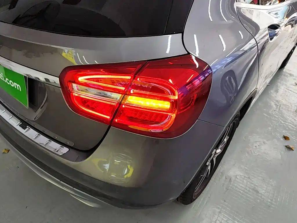 Mercedes-Benz GLA — миниатюра 8