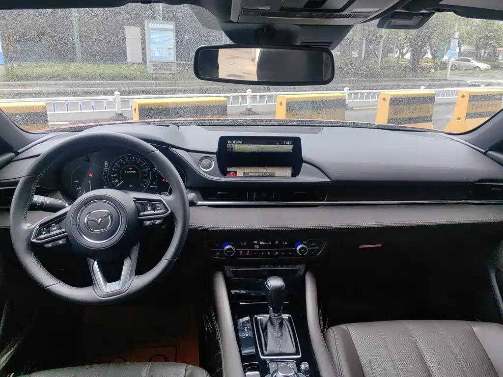 Mazda Atenza — миниатюра 8