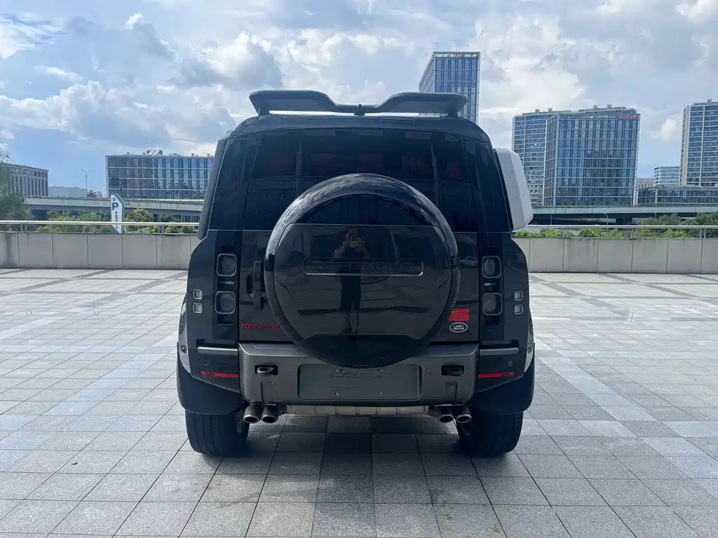 Land Rover Defender — миниатюра 5