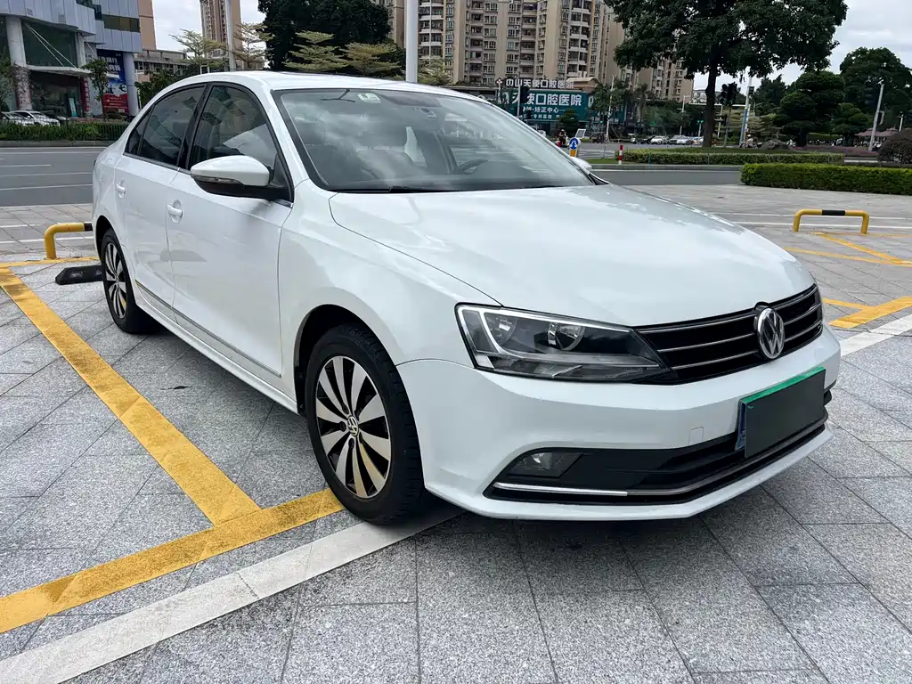 Volkswagen Sagitar — миниатюра 3