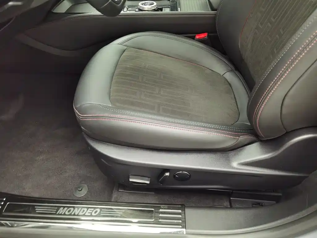 Ford Mondeo — миниатюра 20