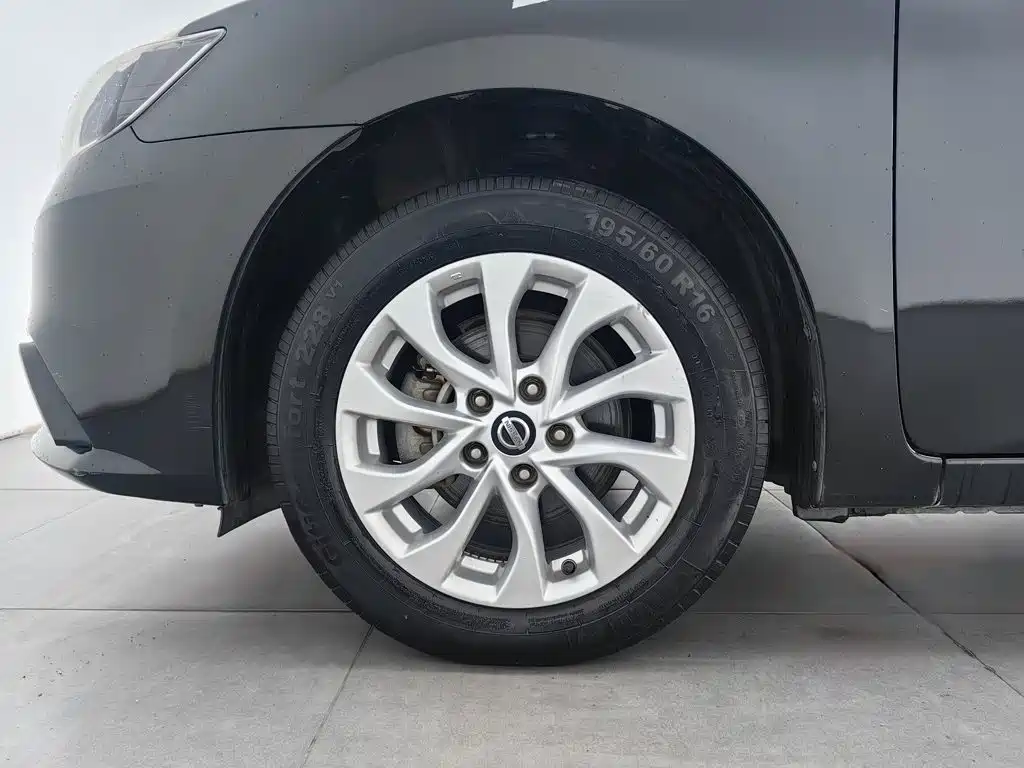 Nissan Sylphy — миниатюра 17