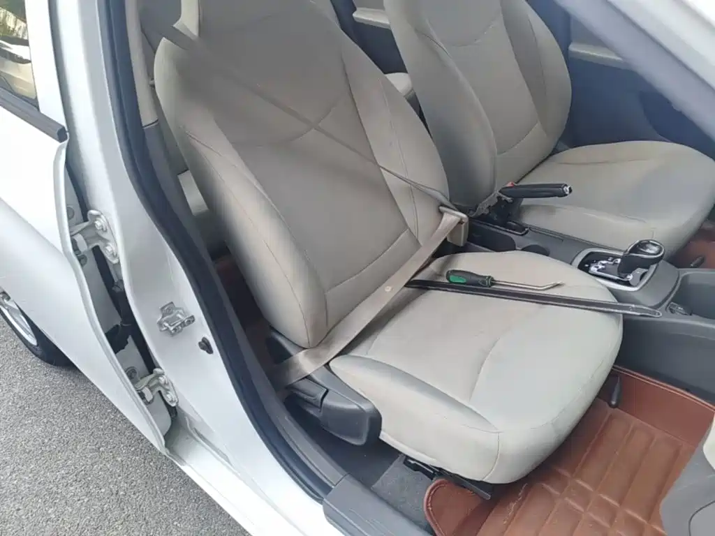 Chevrolet Sail — миниатюра 25
