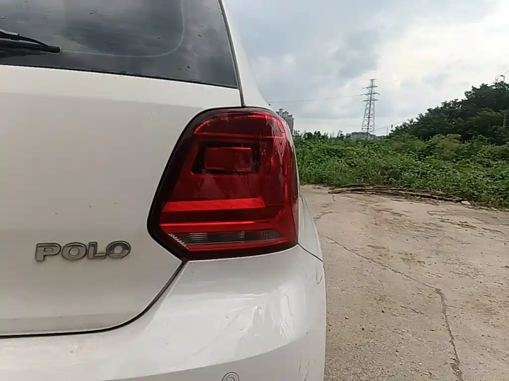 Volkswagen Polo — миниатюра 8