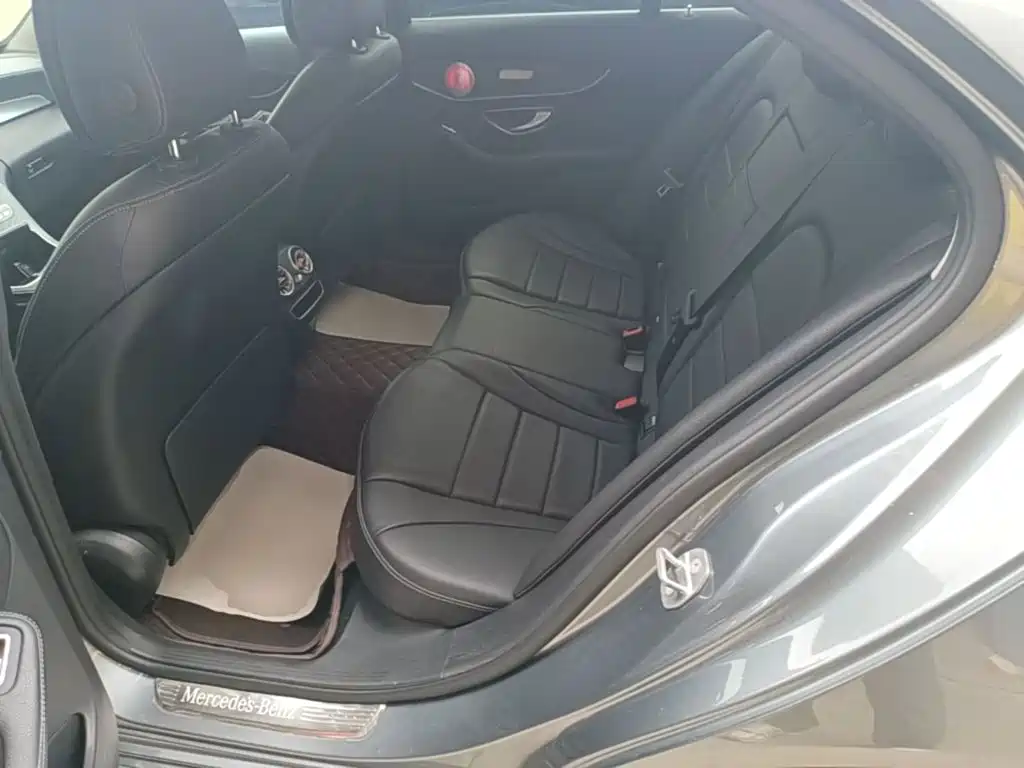Mercedes-Benz C-Class — миниатюра 17