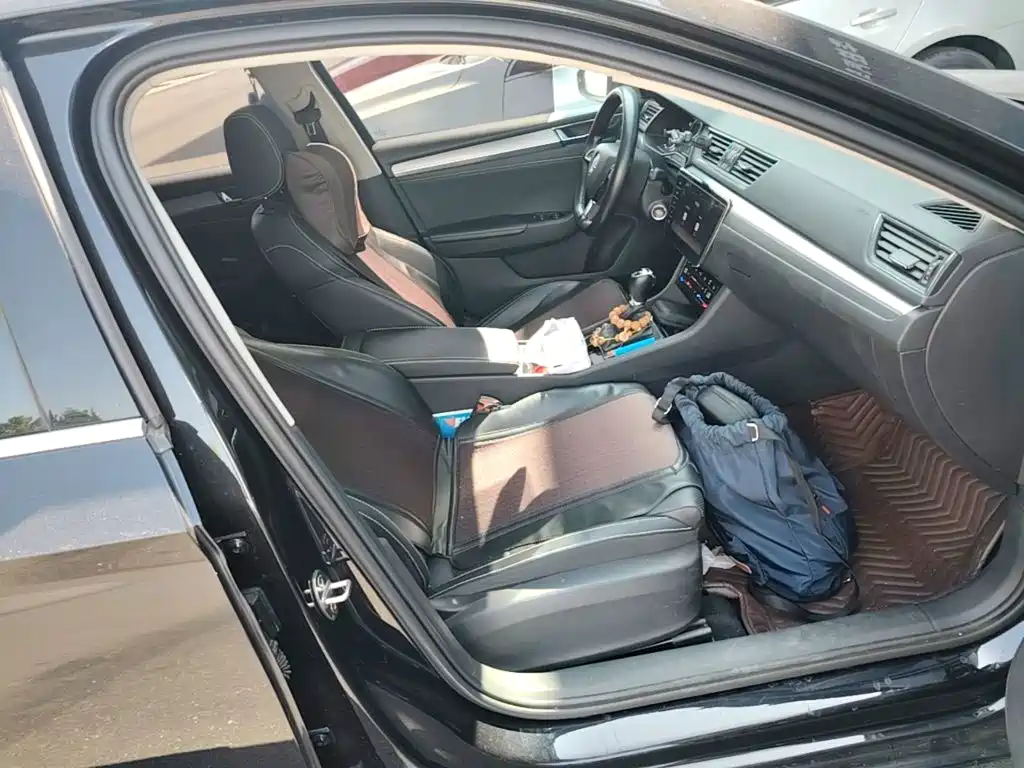 Skoda Superb — миниатюра 25
