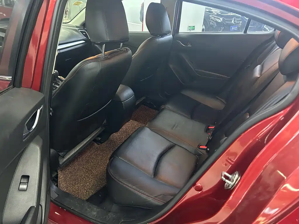 Mazda 3 Axela — миниатюра 2