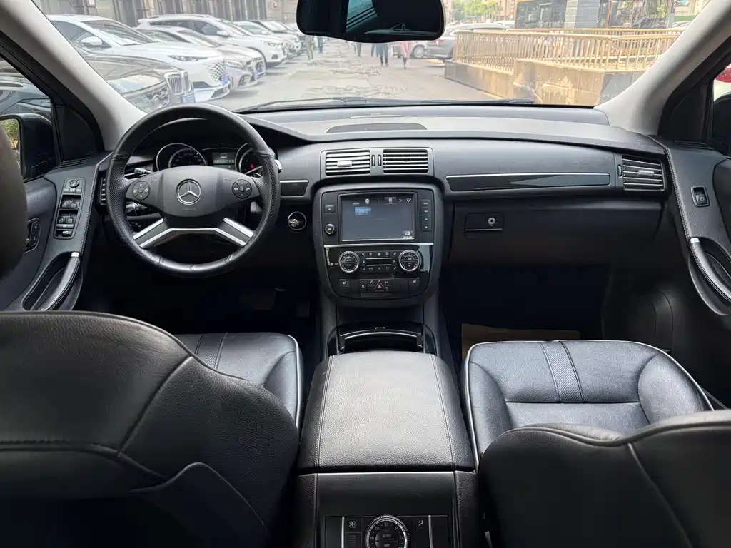 Mercedes-Benz R 2015 R 320 4MATIC Luxury