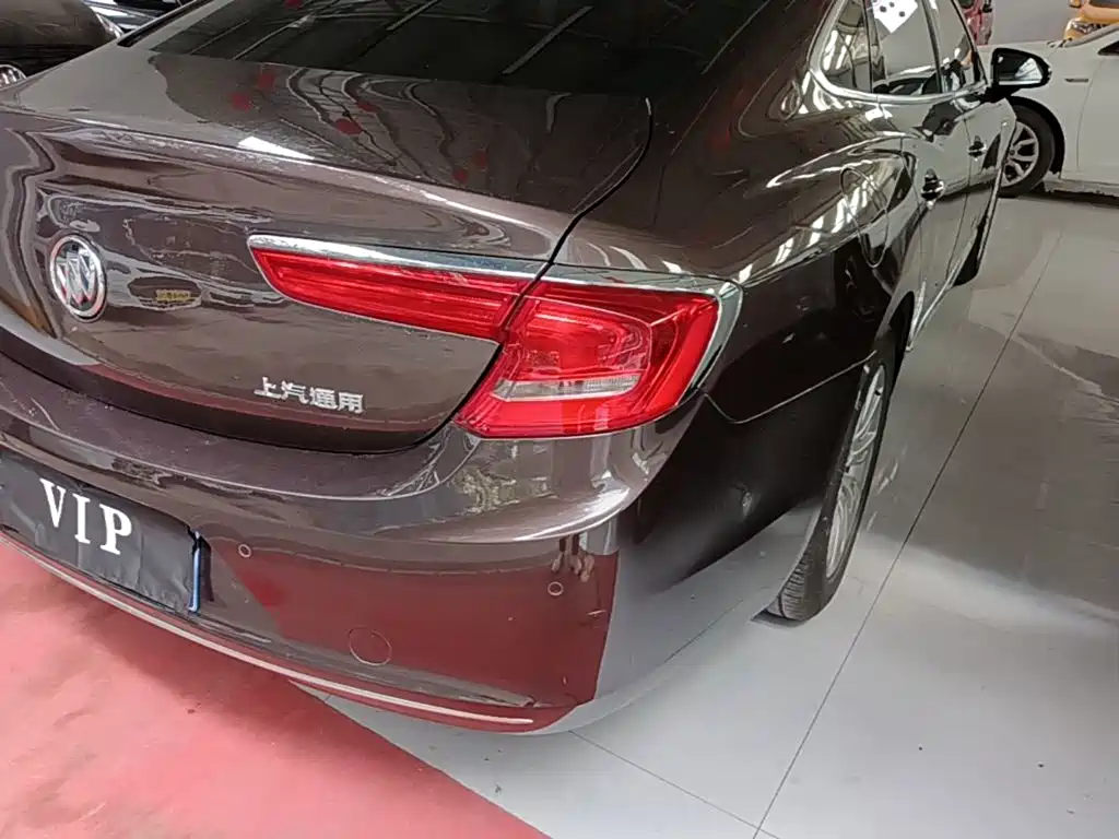 Buick LaCrosse — миниатюра 8