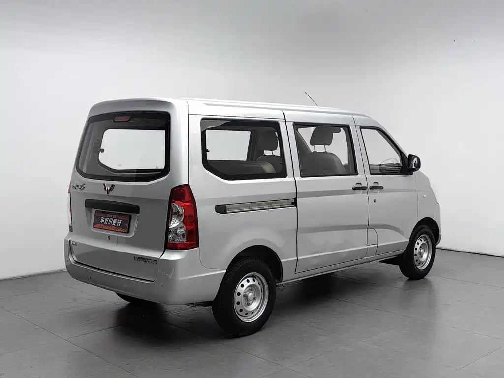 Wuling Rongguang — миниатюра 2