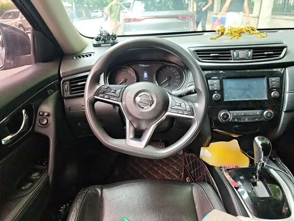 Nissan X-Trail — миниатюра 11