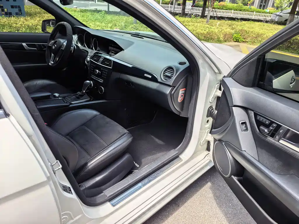 Mercedes-Benz C-Class AMG — миниатюра 12