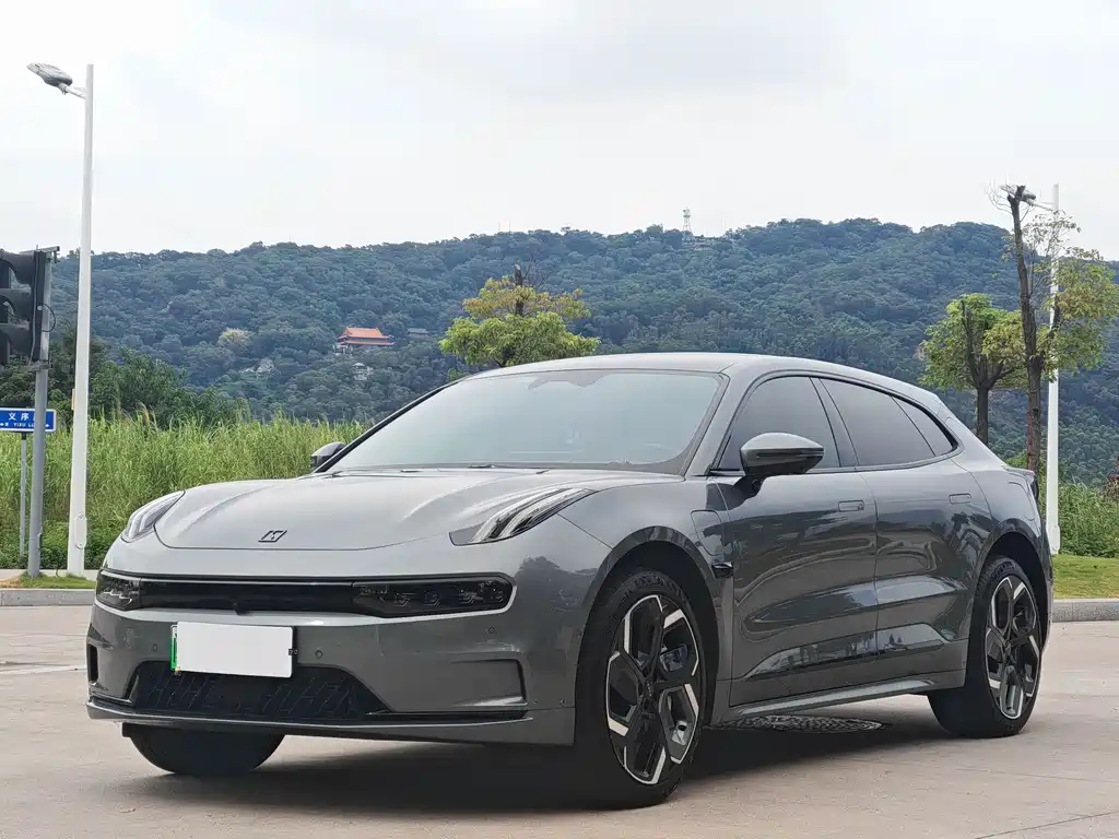 Zeekr 001