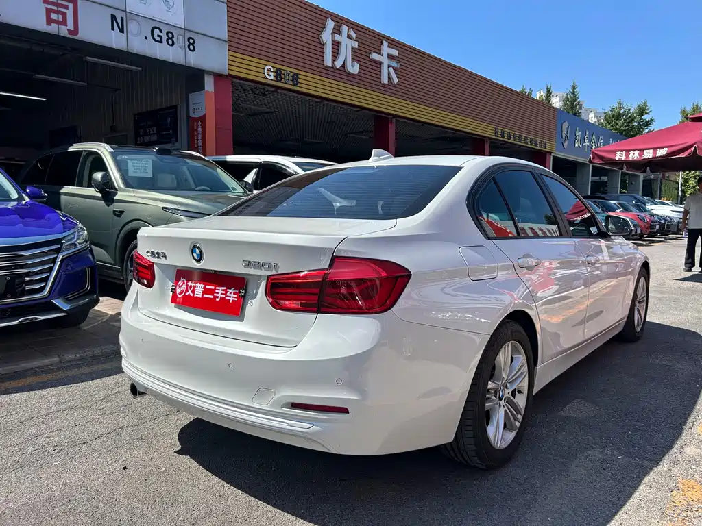 BMW 3 Series — миниатюра 4