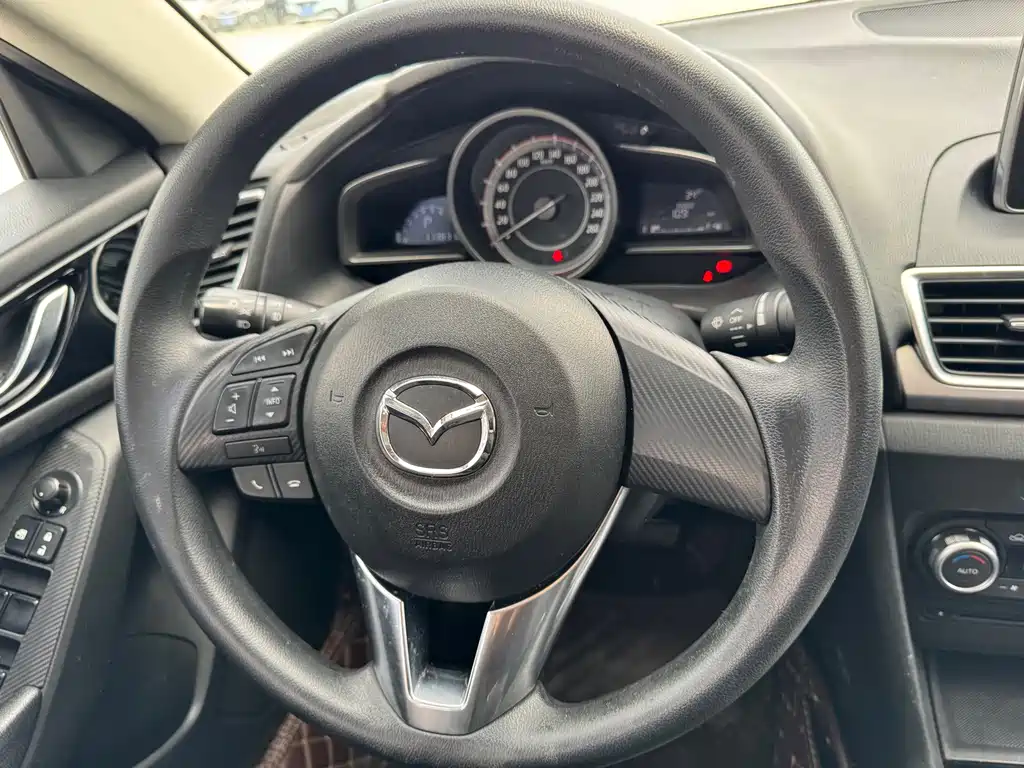 Mazda 3 Axela — миниатюра 14
