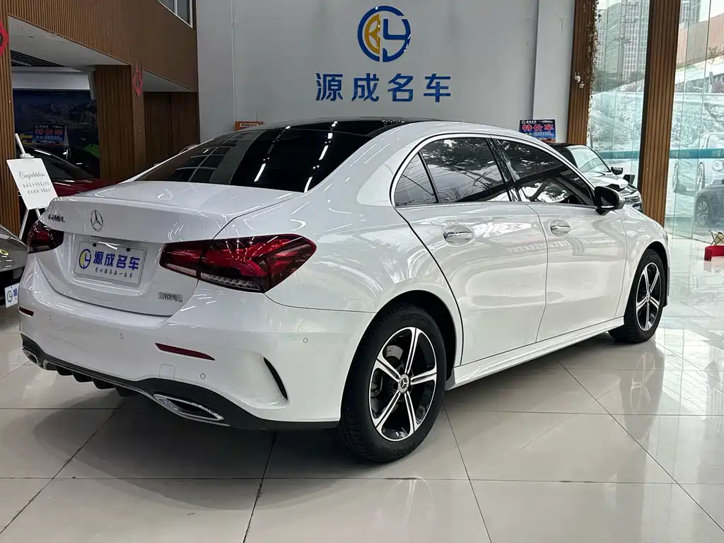 Mercedes-Benz A-Class — миниатюра 8