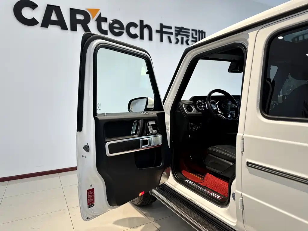 Mercedes-Benz G-Class — миниатюра 12