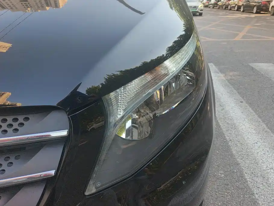 Mercedes-Benz Vito — миниатюра 5