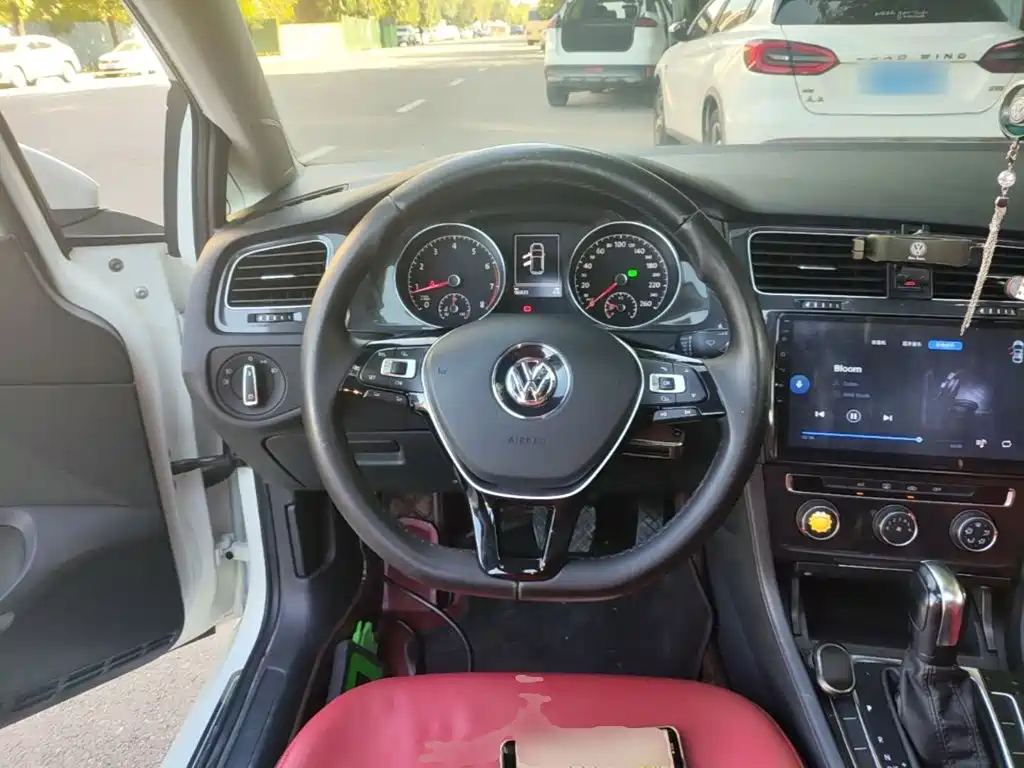 Volkswagen Golf — миниатюра 11