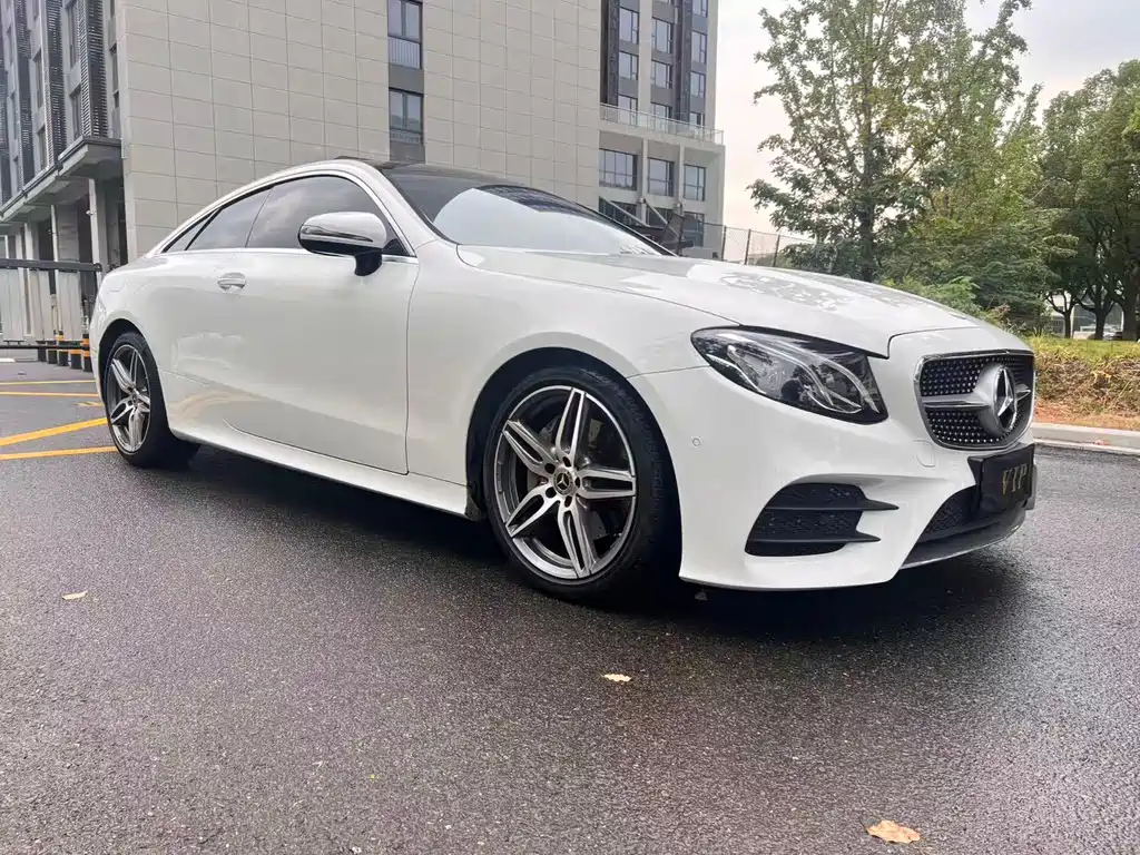 Mercedes-Benz E-Class (Import) — миниатюра 3