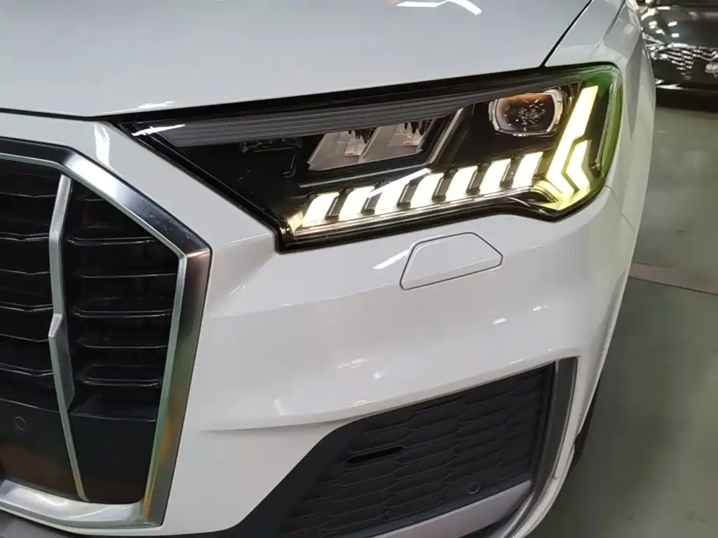 Audi Q7 — миниатюра 24
