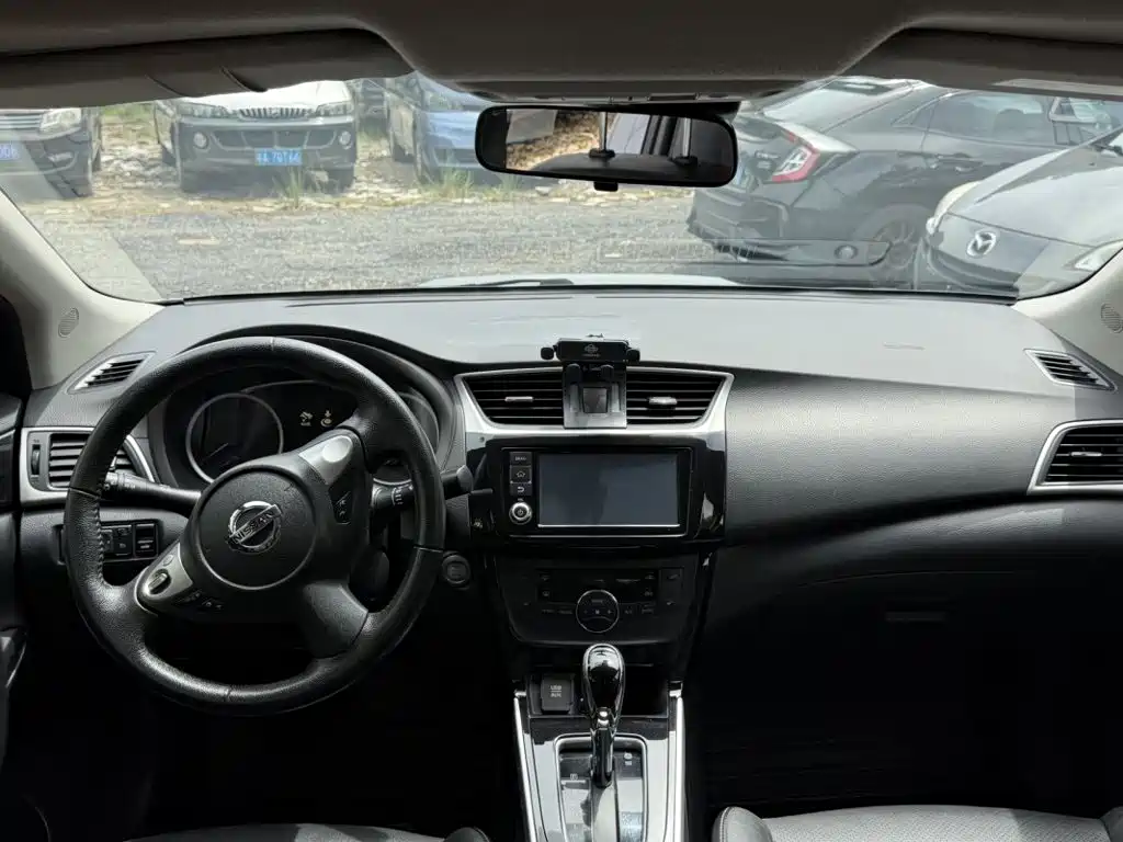 Nissan Sylphy — миниатюра 6
