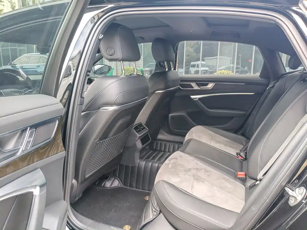 Audi A6L — миниатюра 7