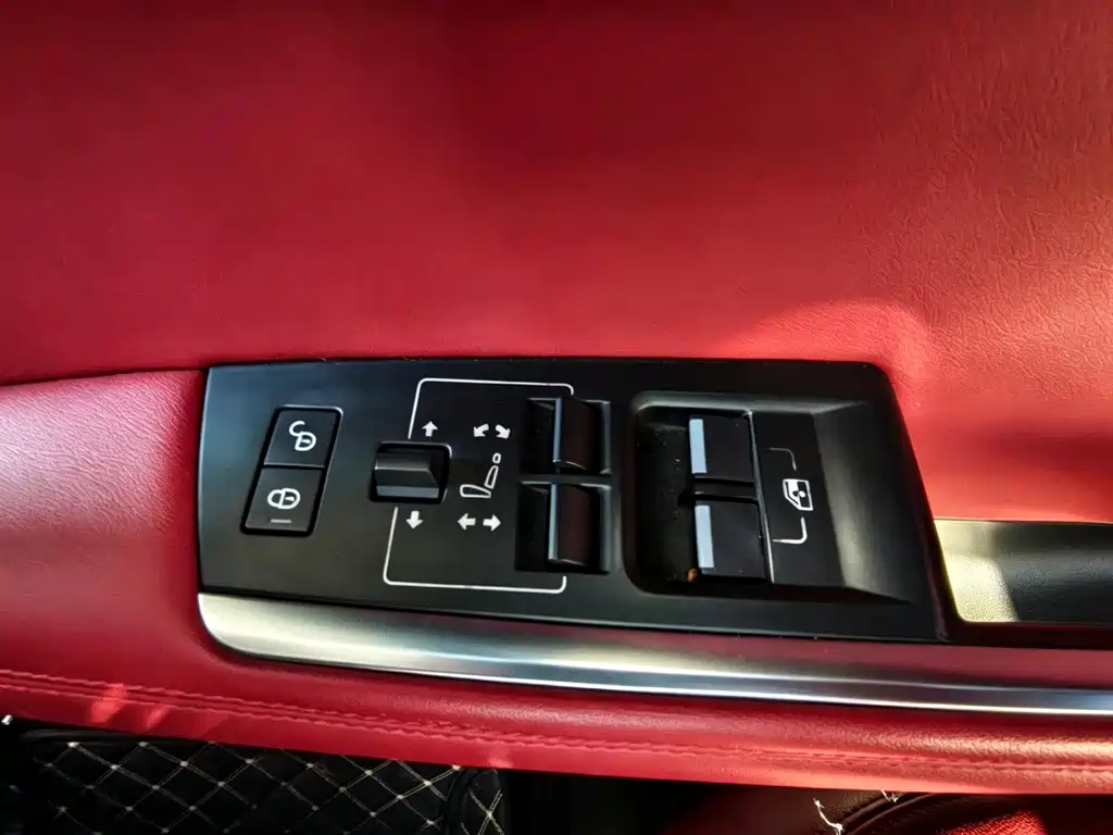 Jaguar XEL — миниатюра 9