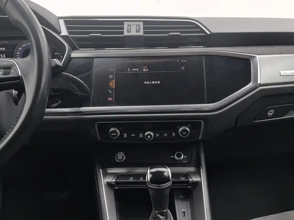 Audi Q3 — миниатюра 12